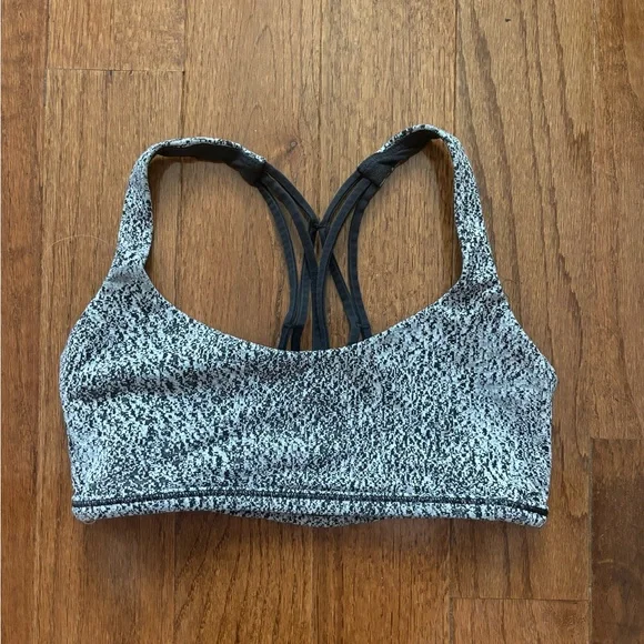 Lululemon Free To Be Zen Bra Power Luxtreme Spray Jacquard White Black - size 4 - Picture 3 of 6